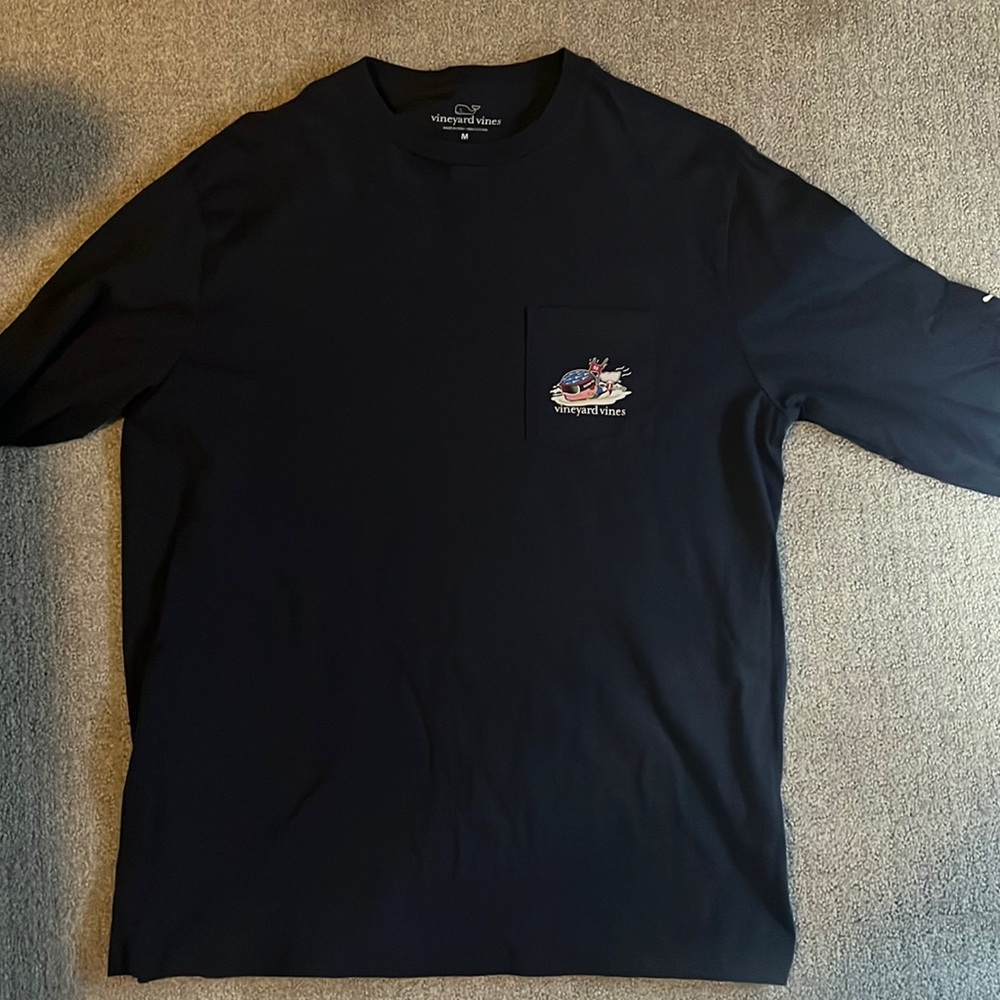 Medium vineyard vines long sleeve